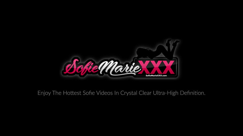 Sofie Marie: Sofie Marie XXX - MILF Sofie Marie ดูดควยบนหาด Malibu