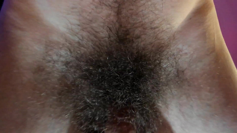 Hunky time: Alpha pamer tubuh dan crot sperma, mendominasi