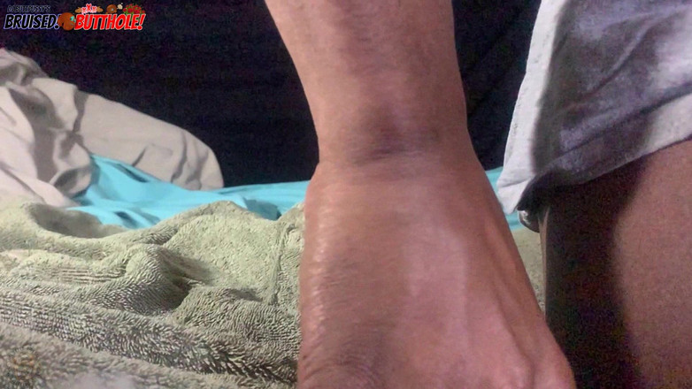 Ass Monkey: Schiaffeggia il suo buco del culo - dj buttpussy