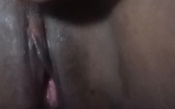 madusanka115: I Feeling My Girl.