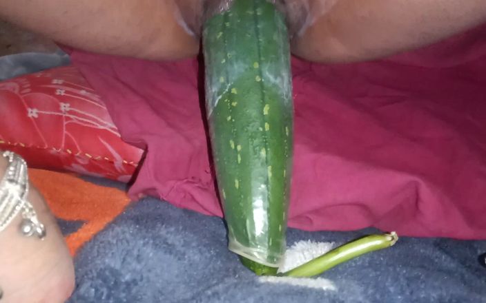 jayabhabhi: インドの村の自家製主婦はキングサイズの野菜を楽しんだ