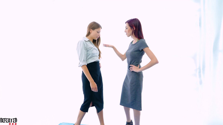 Defeated Sex Fight: Valerie &amp; Talia trong cuộc chiến đấu vật gợi cảm nóng bỏng