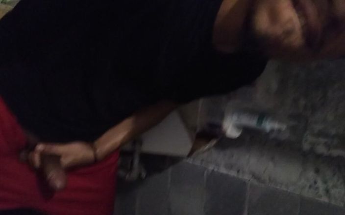 AlexAlejandro13: Соломица в туалете была необходима. Тебе на самом деле это очень нравится.