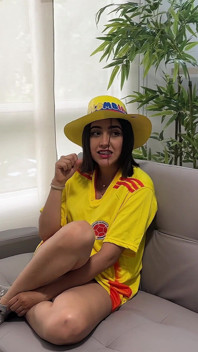 La mia migliore amica latina mi sta aspettando senza biancheria intima e scommette la sua figa bagnata se la sua squadra vince. SPECIALE DELLA COPPA DEL MONDO 2026!
