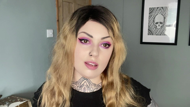 Miss Valentina: धोखा दिया और sph को फेंक दिया