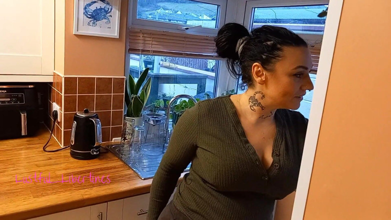 Lustful Libertines: Desperate to Pee and All Bathrooms Occupied