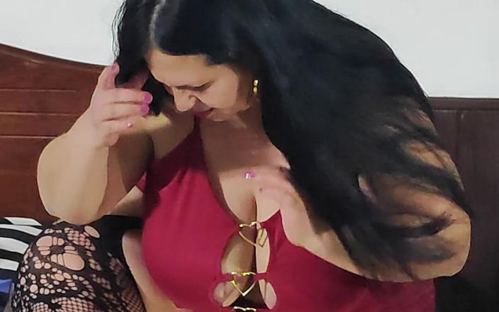 Riderqueen BBW Step Mom Latina Ebony: Sexy milf gordinha - visite meu clube
