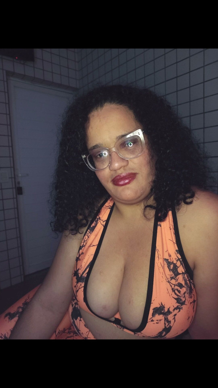 DarkBlackGirlMomy: Cuckold Humiliation Fantasy Stepsister Sharing Adult Roleplay