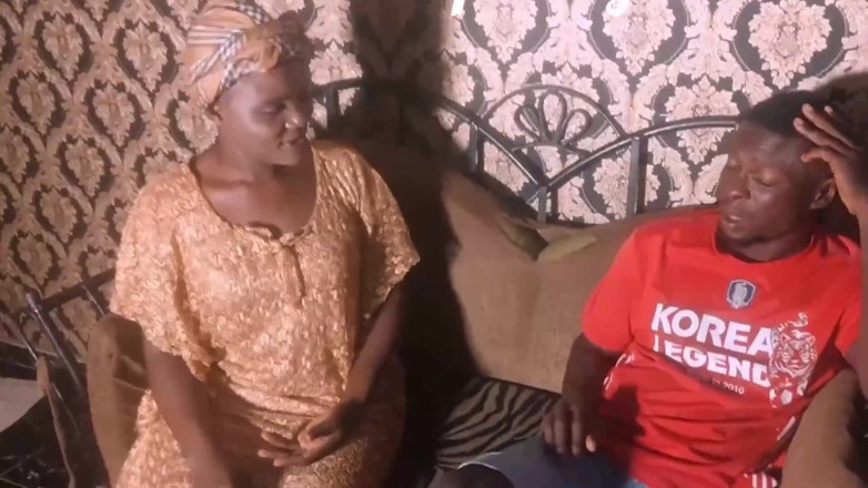 ExcessRaw: अतिरिक्त कच्चा शौकिया वीडियो - जोर से कराहना और रफ डीप स्ट्रोक