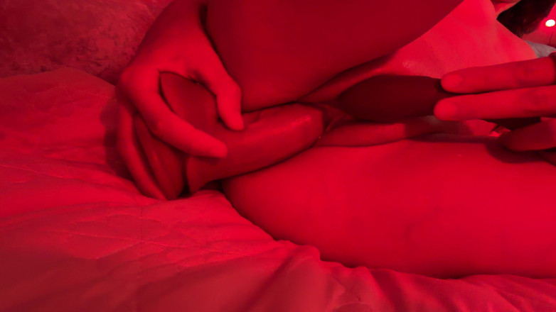 Ms_Emmy_Lynn: Red Light Masturbation Dildo Fuck Multiple Orgasms