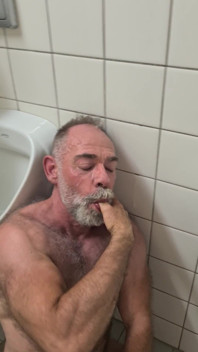 Bathroom Cruising