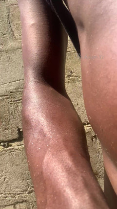 Dickass3x: Un rapid pe la spate într-o clădire nesfăcută cu prietena mea...