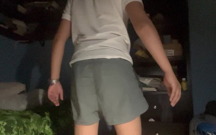 Emi Road: 电影之夜和我自慰史诗般的心灵