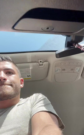 Christian Styles: Haha, dnes jsem se vydal prozkoumat na dobré místo, aby...