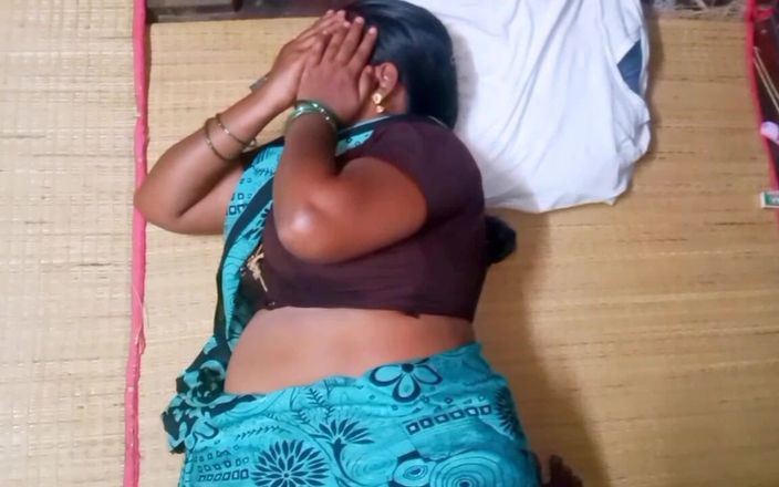 Priyanka314: Desi Aunty Big Pussy Show