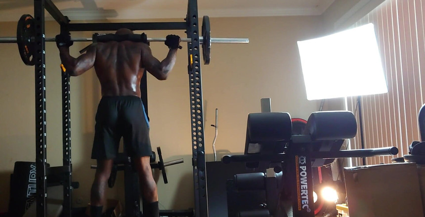 Hallelujah Johnson: Trénink v tělocvičně ep. 4