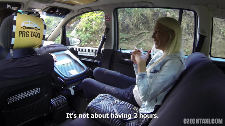 Czech Taxi: 美しさは肉体で報われます