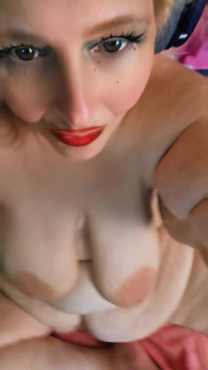 HerculesnVENUS: Mohu lízat u holky I Eannq tě udělat tak, jak...