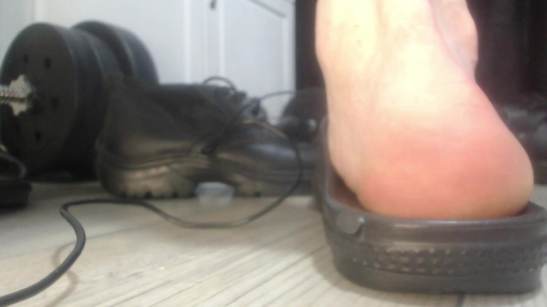 Hunky time: Sperma maschio e pantofole