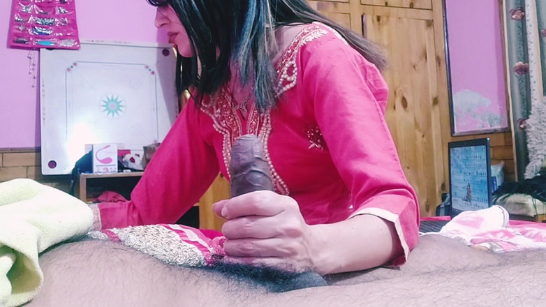 Bolly Karma: Můj nevlastní bratr chtěl, abych honění