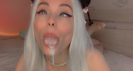 Dirty slut 666: Mjölk på Ahegao Face