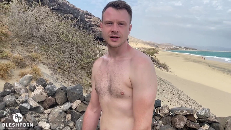 bleshporn: На відкритому повітрі fuerteventura bleshcouple мастурбує