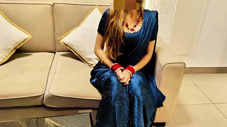 Sassysonia: Indian MILF Stepmom Wants to Loose Her Stepson Verginity