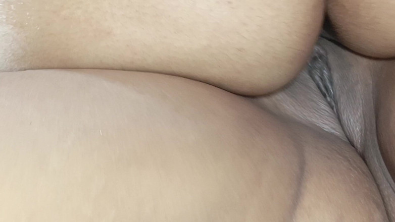 Lady: बड़े स्तनों वाली सौतेली मम्मी और सुडौल सौतेली बेटी ने पहली बार स्वादिष्ट लेस्बियन सेक्स किया