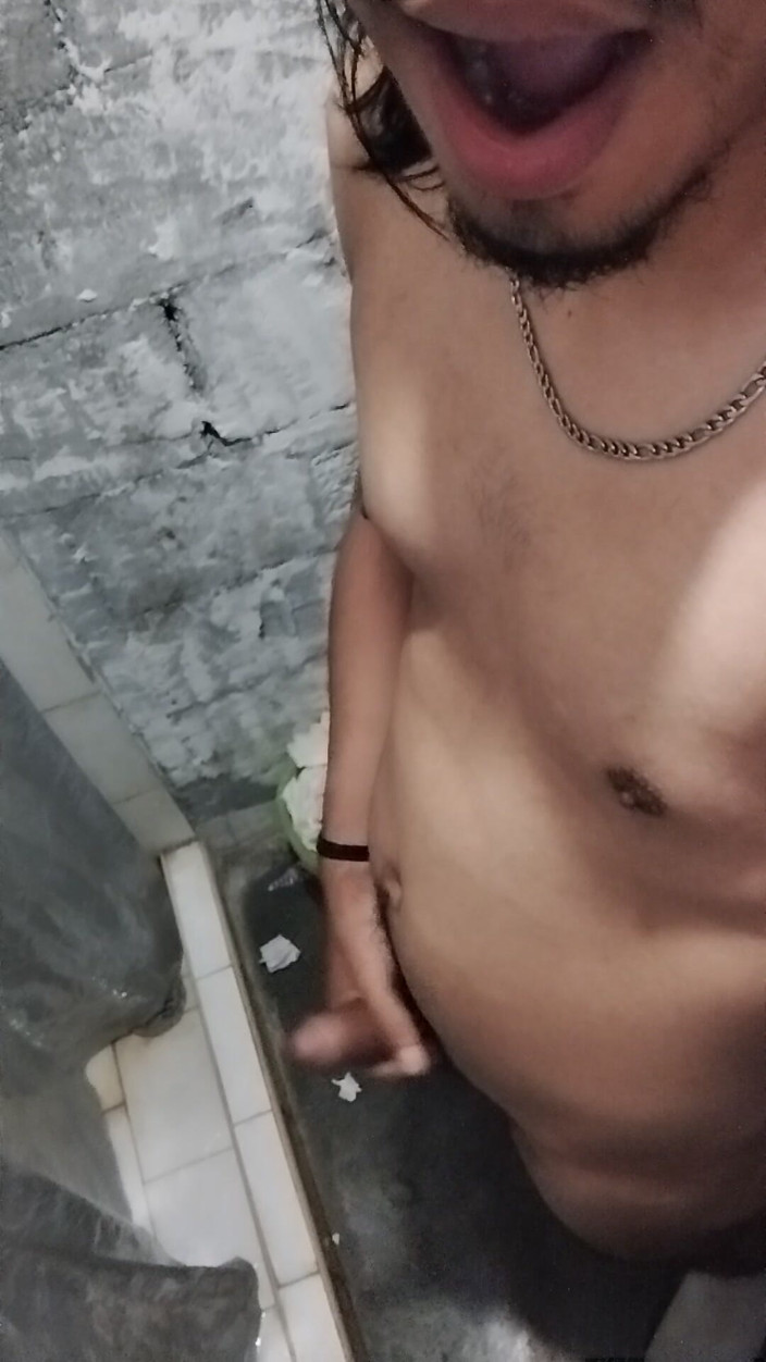 AlexAlejandro13: A Fantasy Being Naked in the Bathroom