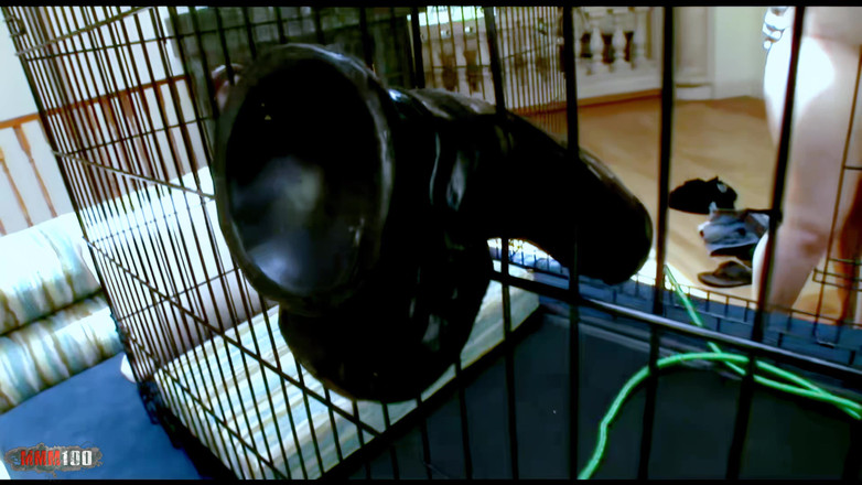 BBC and Interracial: Mr marcus: kiara marie गोल-मटोल सुनहरे बालों वाली बड़े स्तनों की पिंजरे में बड़े काले लंड मिस्टर मार्कस द्वारा चुदाई वीर्य निकालना