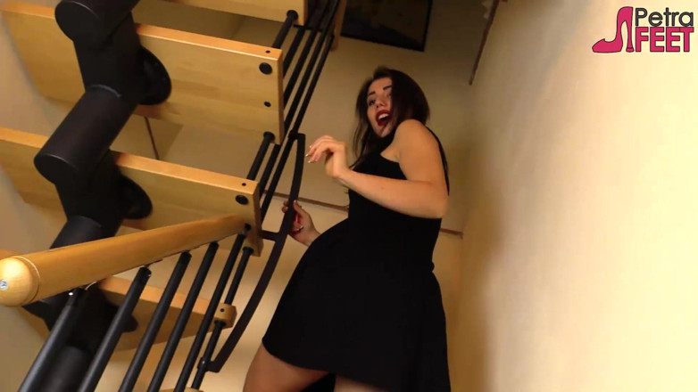 Smokin Fetish: Uwielbia swoje nowe obcasy