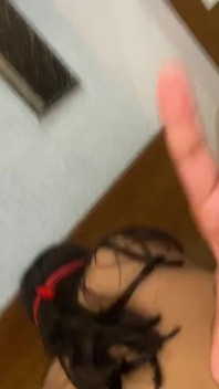 Padrastro deja que la hijastra vaya con ella con su madrastra