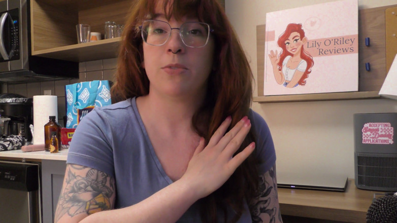 Lily O'Riley: NSFW Recenze nočního king dildo od Uberrime
