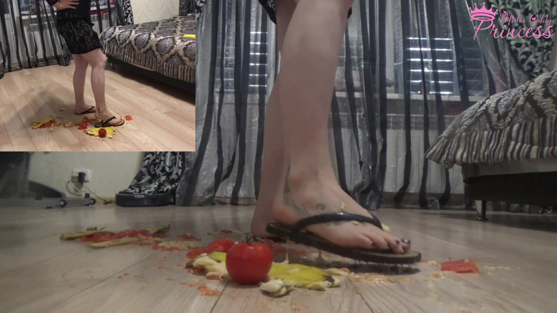 Goddess Misha Goldy: I hate dicks and stomp them (both views)