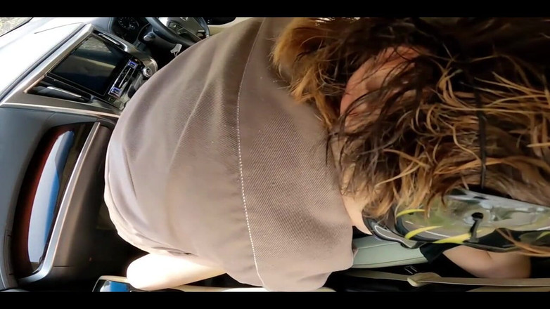 LuuLee0804: バレエの試合前に不倫の男性と車内でセックスする変態の既婚女性