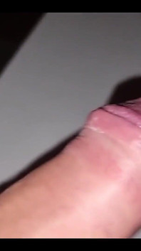 Éjaculation en vacances avec une énorme bite
