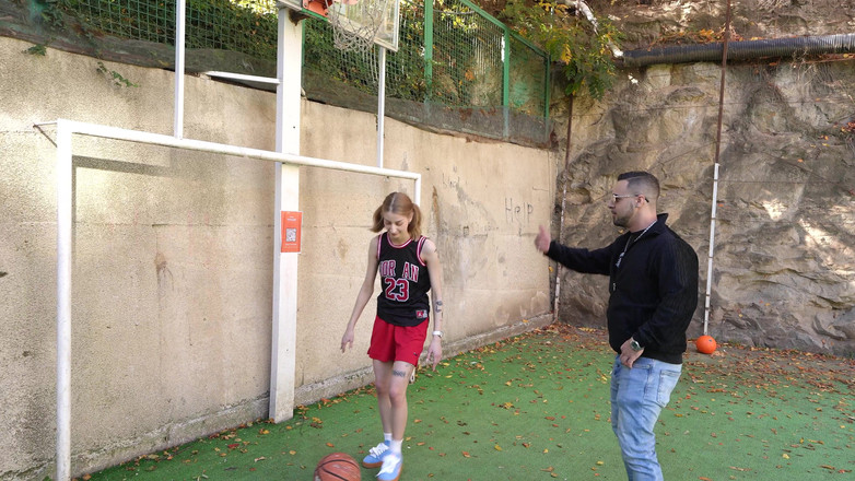 Murkovski: A Street Pickup Artist and a Basketball Player. What Will...