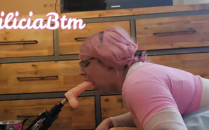 PhiliciaBtm: Philiciabtm in Chastety Have Fun with a Fuck Machine