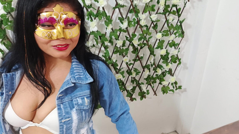 NEGRITA SEXY: Špinavý nevlastní bratr stříká pánev své nevlastní sestry čokoládou a pak...