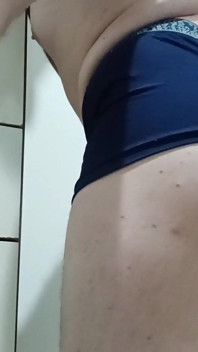 Look Like My Ass Shaking Loves