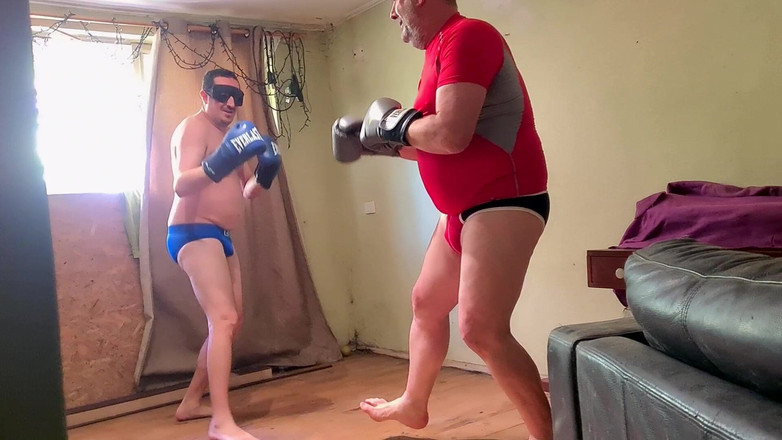 Combat and fetish: Stříbrný táta Boxer vS Jobber