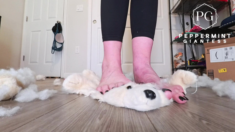 Peppermint Giantess: 67 awek gergasi yang bertelanjang Plushie Crush: Saiz 16 Jari Kaki,...