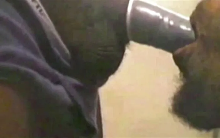 Black fuckers with big cock: Str8 black accept to be sucked but with a condom