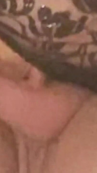 Ashlynn Shea berkongkek bulan madu