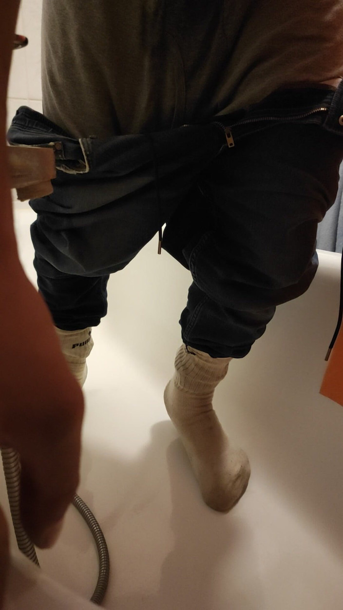 SmokedAlloy2: Грязный свиной молоток по нему, сса и носки унитаза