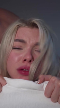 Aggressive Hard Sex with Gorgeous Vixen Model