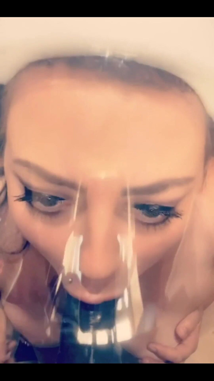 Crystal Denison: ดูดควยนั่น! หน้ากากโควิดฉี่ของฉันจะไม่ขวางทางฉัน! กูอยากได้ควยนั่น