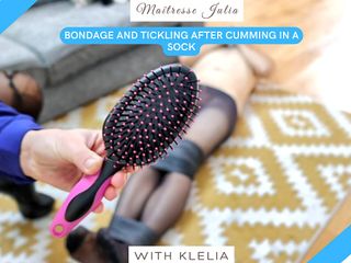 Mistress Julia: 穿着袜子射精后的束缚和痒 - maitresse julia