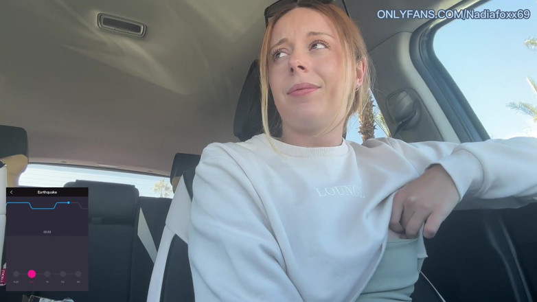 Nadia Foxx: Оргазм vlog day!! Приєднуйтесь до мене для повного дня пишних веселощів, за лаштунками і так багато кінчання!