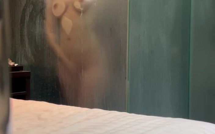 Em Yang: Secret Camera in My Hotel Room